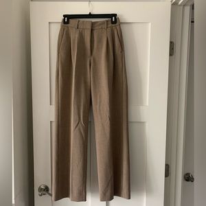 Like New - Aritzia Effortless Pants - Size 0